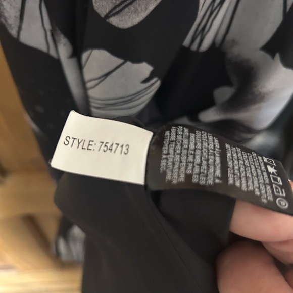 RW&CO Floral Summer Maxi Dress - Picture 5 of 7